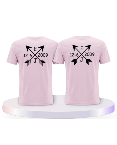 Partnerlook T-Shirts mit Arrows mit Initialien und Datum | Paarpulli