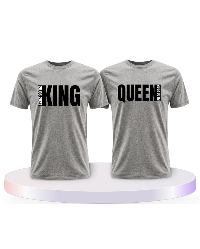 King und Queen mit seitlichem Wunschdatum Pärchen T-Shirts | Paarpulli