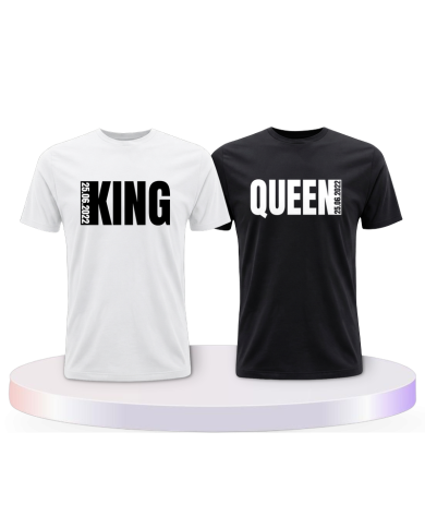 King und Queen mit seitlichem Wunschdatum Pärchen T-Shirts | Paarpulli