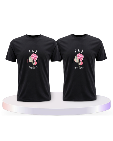 Gemeinsamer Look: Wunschdatum mit Initialen T-Shirts | Paarpulli