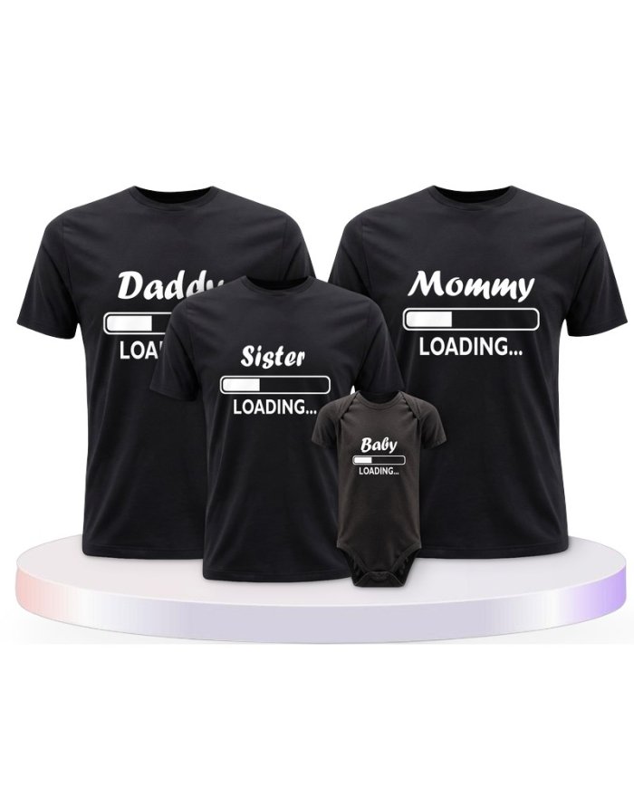 Daddy Mommy Kind und Baby Loading Familien T-Shirts | Paarpulli