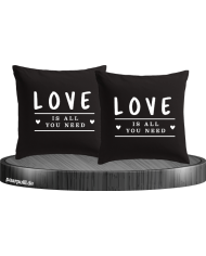 Love is all you need schwarz