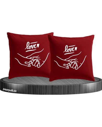 Kissenbezüge mit Love Aufschrift und Hände haltendes Design. Set Kissenbezüge mit Love Aufschrift und Hände haltendes Design. Set