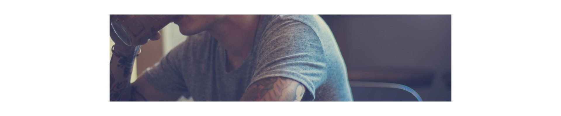 Einzel T-Shirts mit King, Queen und anderen Designs.
